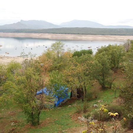 Camping De Cervera De Buitrago Exteriér fotografie