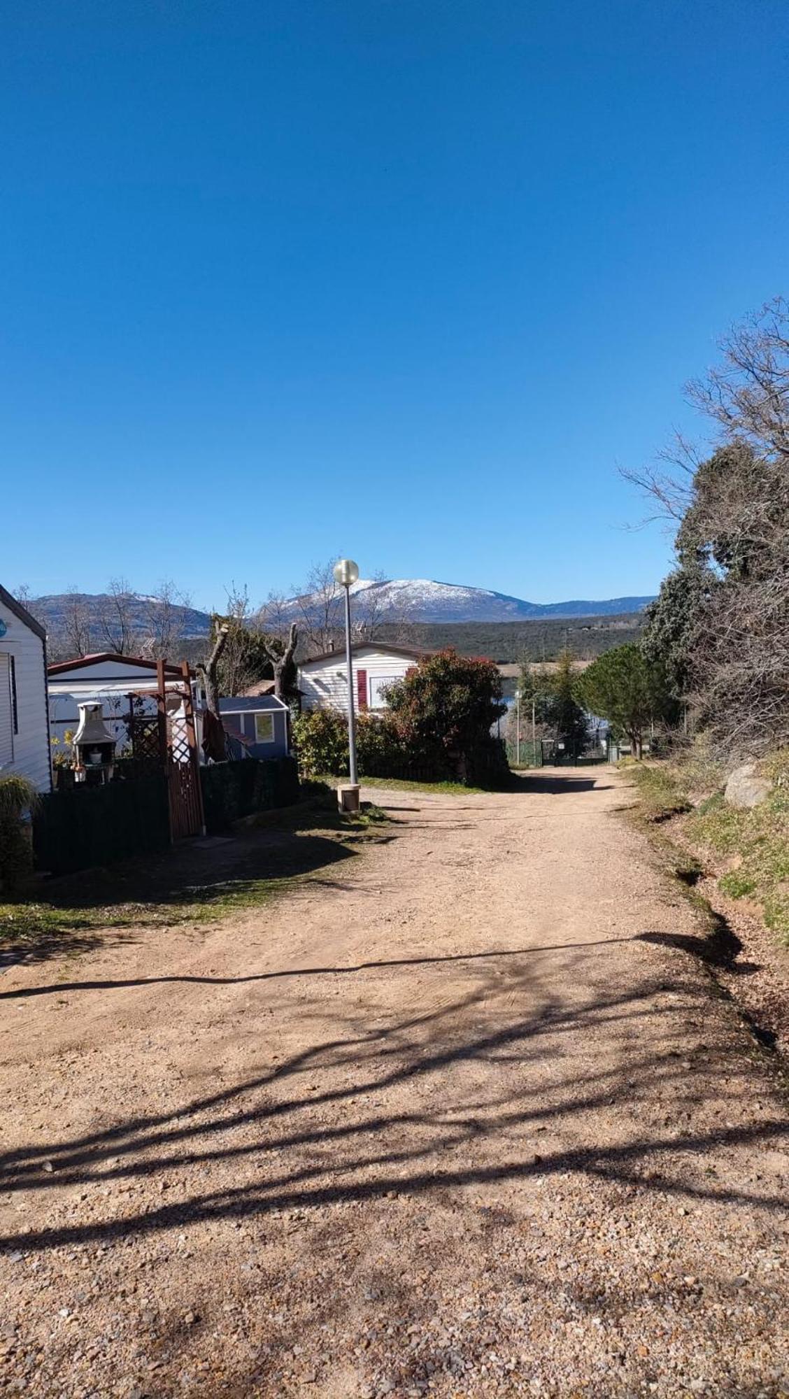 Camping De Cervera De Buitrago Exteriér fotografie