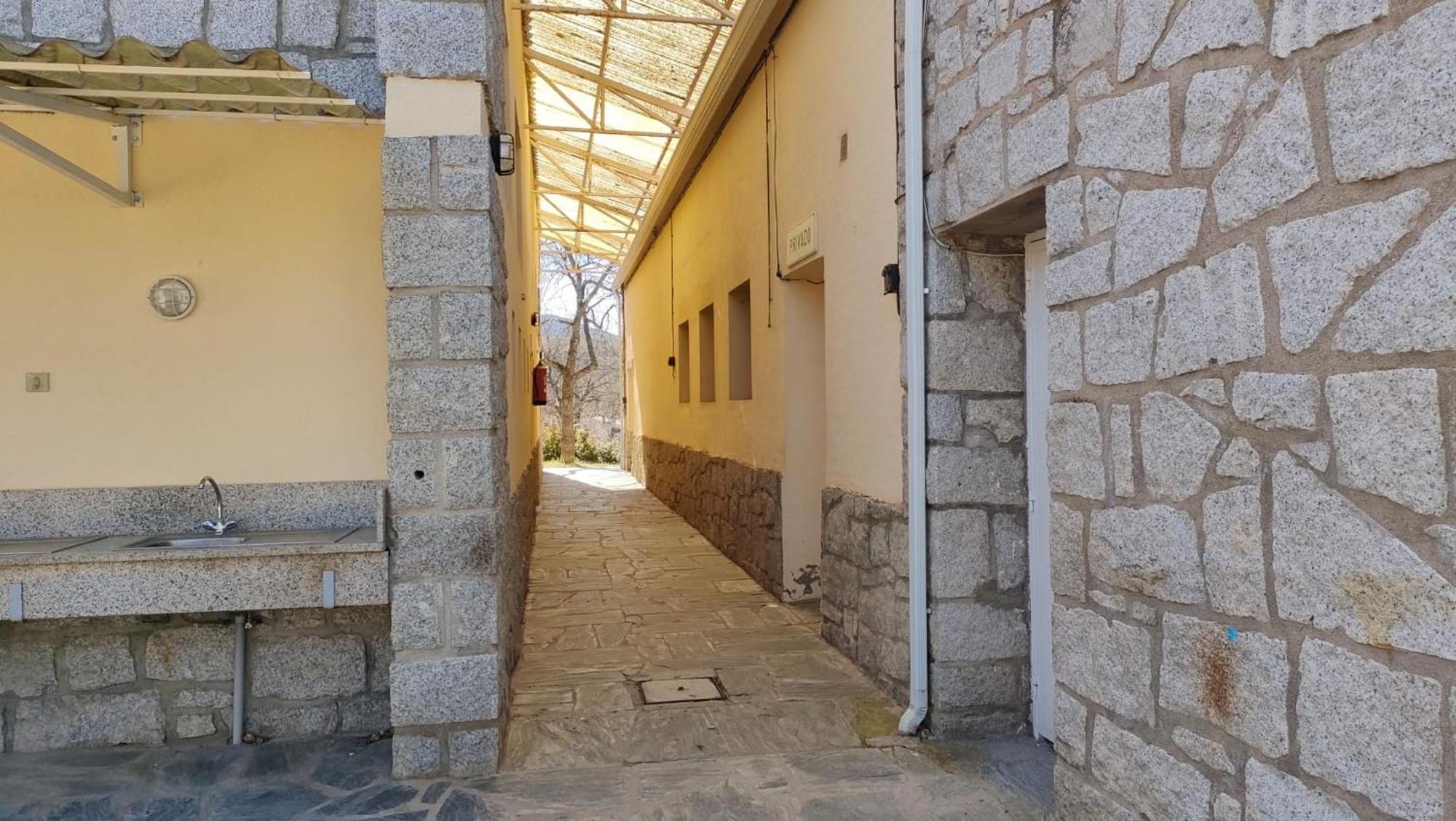 Camping De Cervera De Buitrago Exteriér fotografie