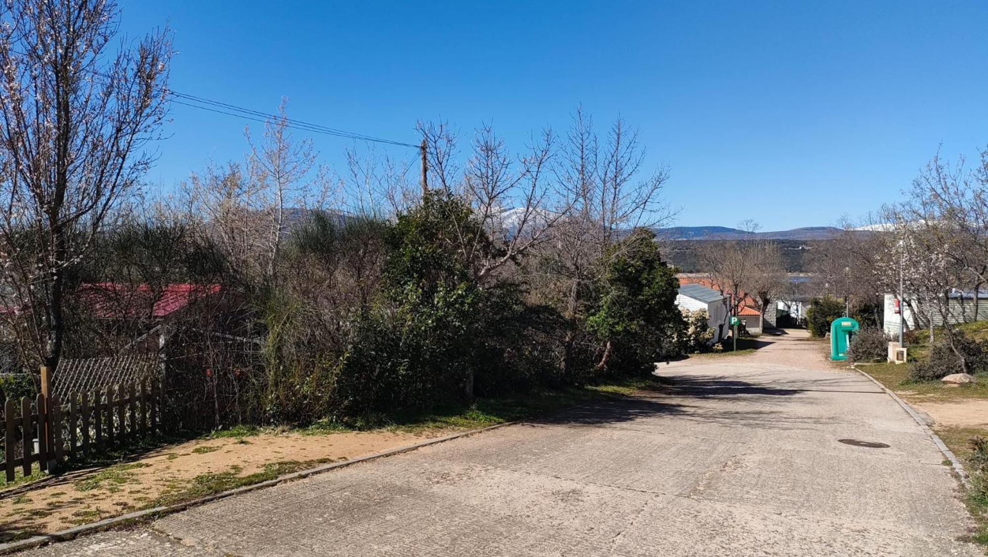 Camping De Cervera De Buitrago Exteriér fotografie