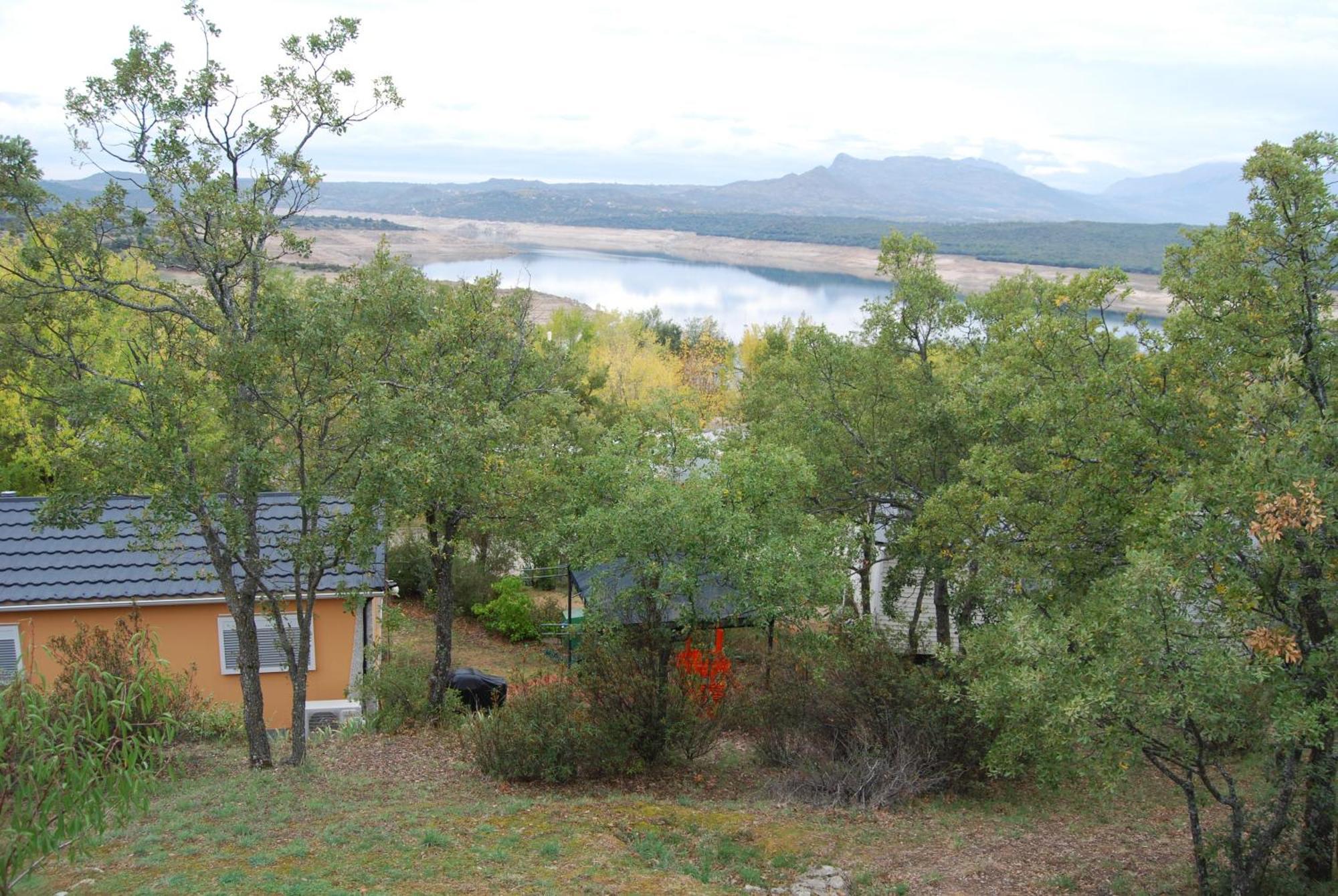 Hotel Camping De Cervera De Buitrago Exteriér fotografie