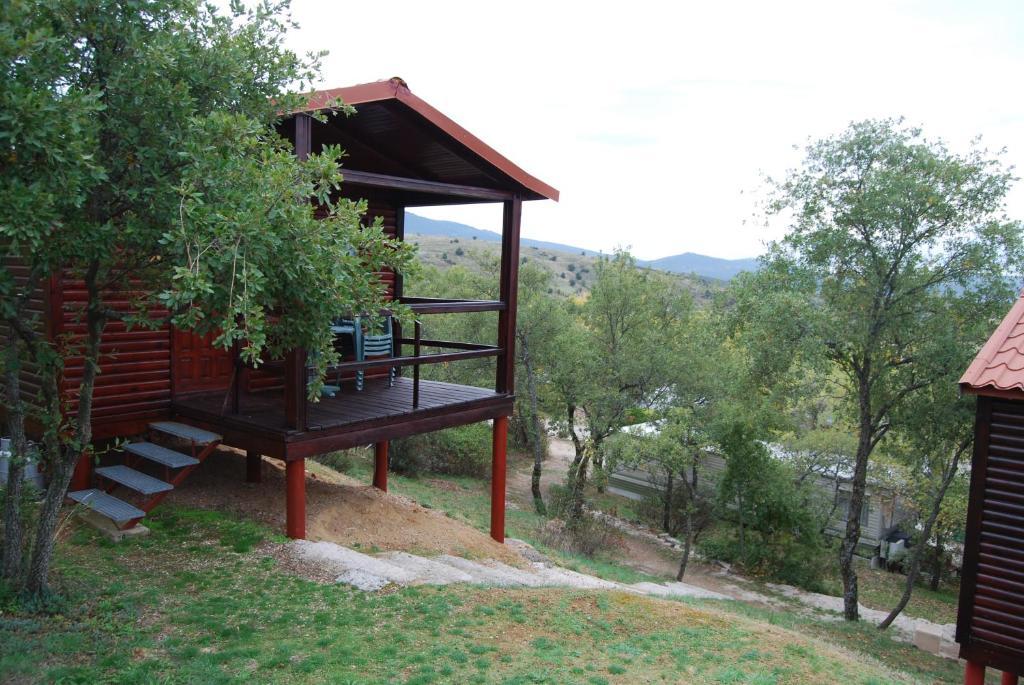 Hotel Camping De Cervera De Buitrago Exteriér fotografie